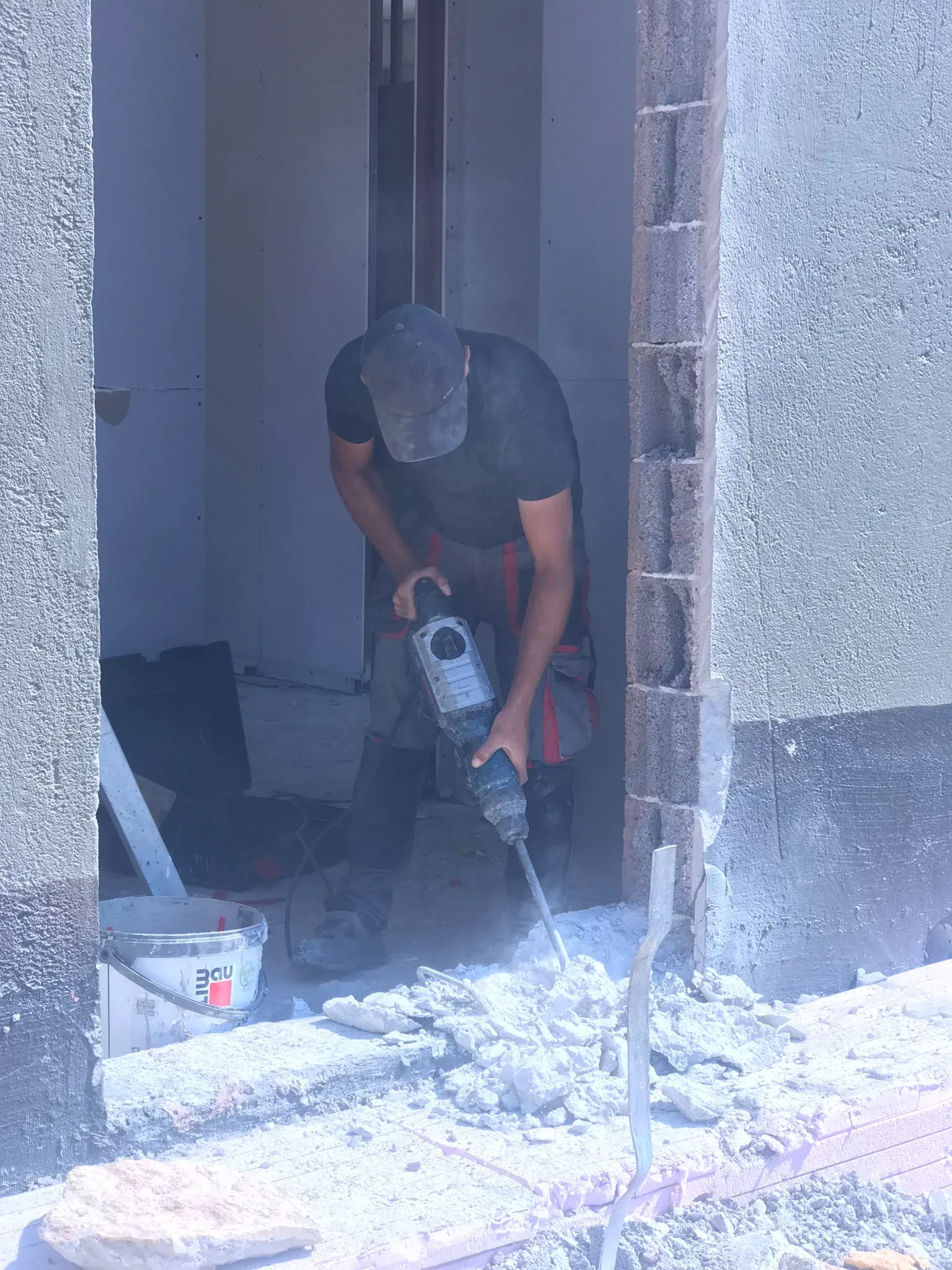 Kontrollü Duvar Kırım ve Kapı Açma