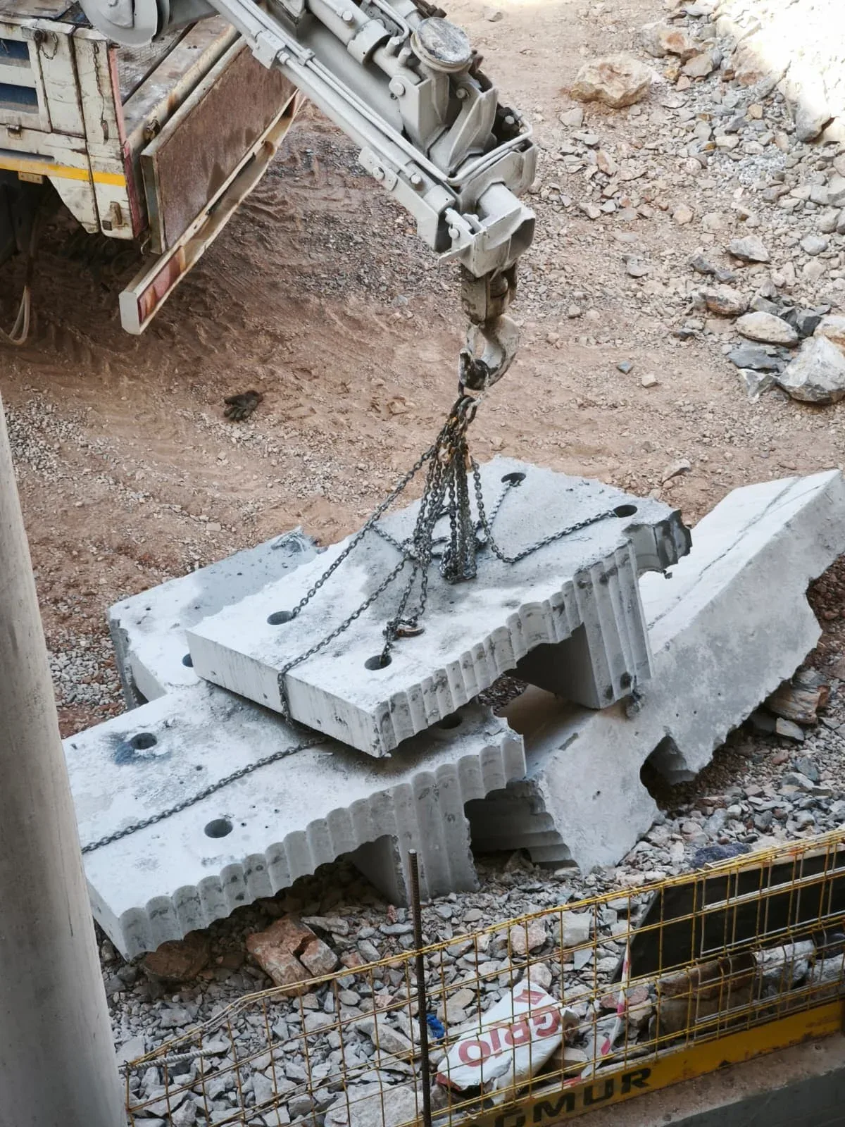 BETON PARÇALAMA & KALDIRMA